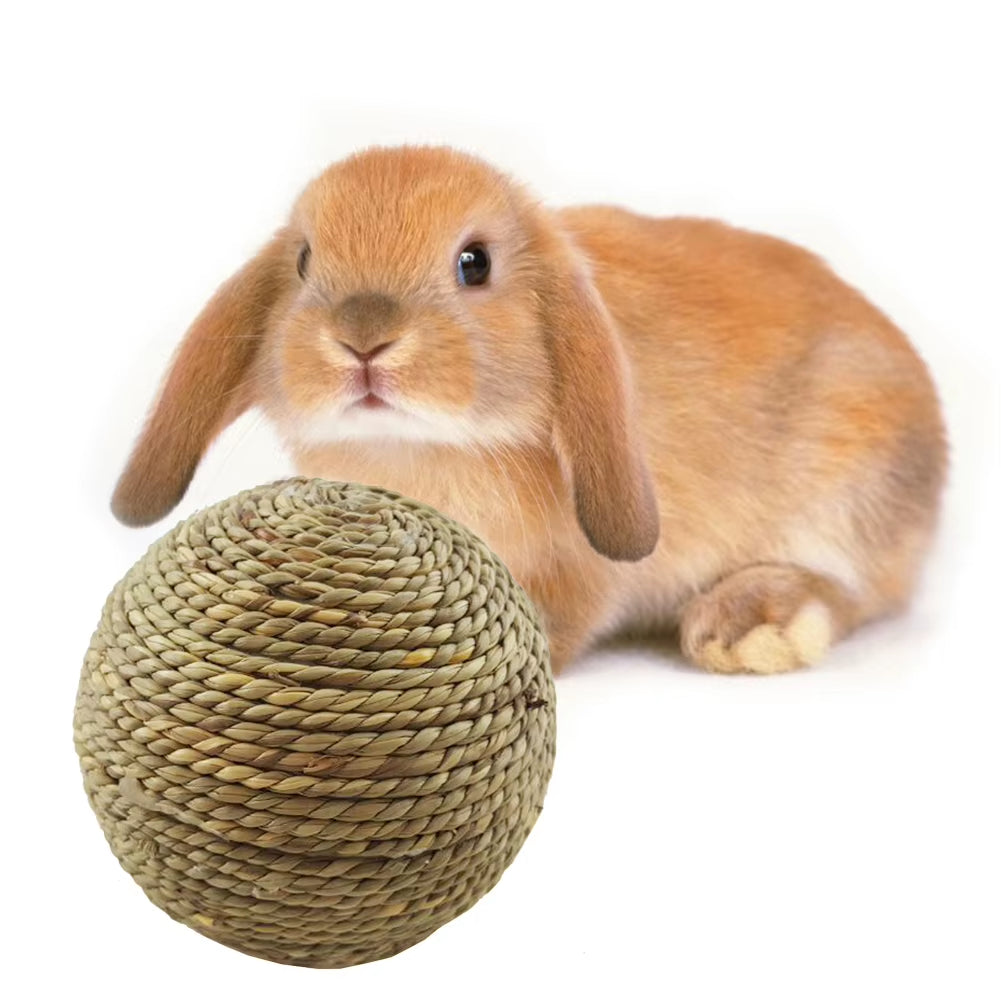 Natural Grass Ball Chew Toy for Small Pets - 6cm Dental Care Accessory for Rabbits, Hamsters, and Guinea Pigs
